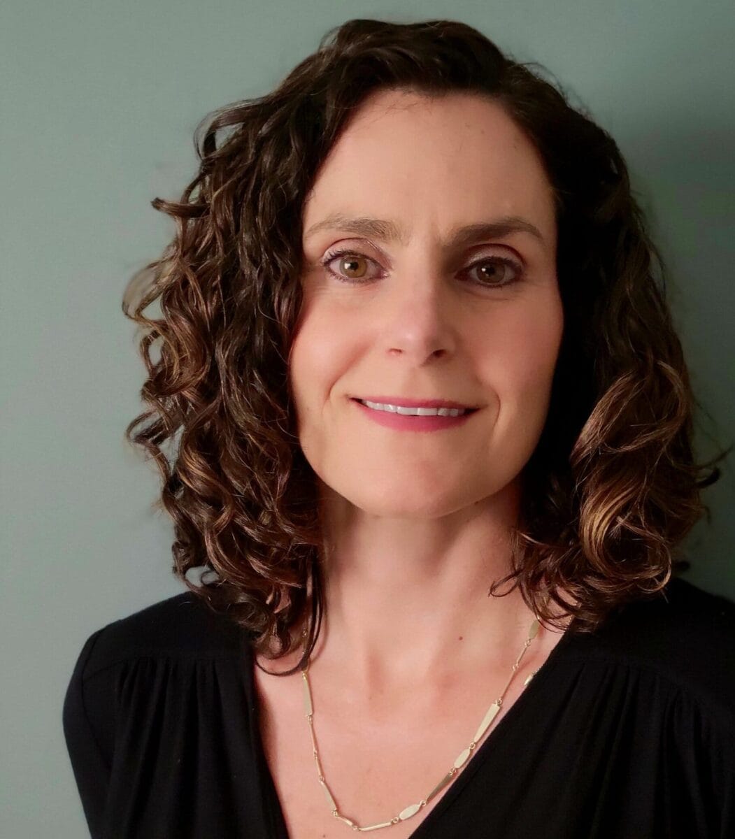 Headshot of Rachel Mack
