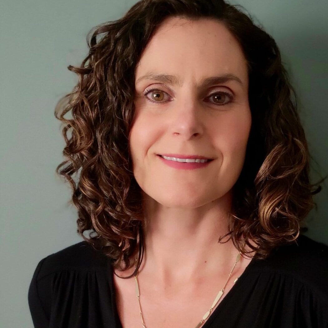 Headshot of Rachel Mack
