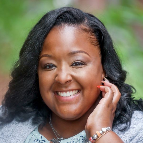 La' Tesha Hinton headshot